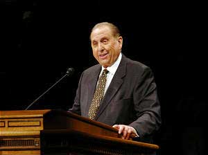 Mormon President Monson at the Pulpit